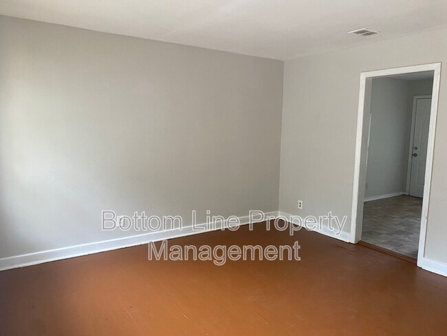 2728 Remington St in Charlotte, NC - Foto de edificio - Building Photo