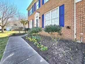 15004 Slippery Elm Ct in Woodbridge, VA - Building Photo - Building Photo