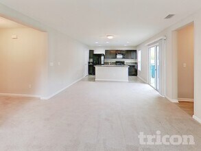 1352 Biscayne Grove Ln in Jacksonville, FL - Building Photo - Building Photo