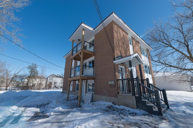 property at 2419 Pagé Rd