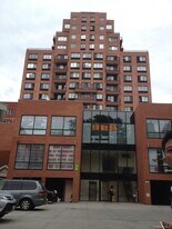 132-35 Sanford Ave in Queens, NY - Building Photo