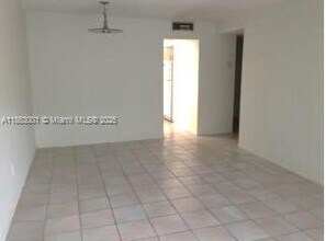 7775 SW 86th St in Miami, FL - Building Photo - Building Photo