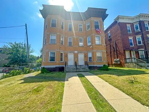 101-103 Shultas Pl in Hartford, CT - Building Photo - Building Photo