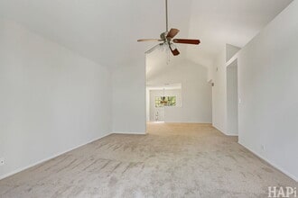 434 Cromwell Cir in Bartlett, IL - Building Photo - Building Photo