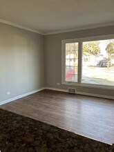 324 N Schubert St in Palatine, IL - Building Photo - Building Photo