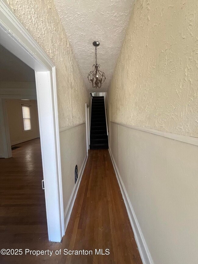 1351 Capouse Ave in Scranton, PA - Building Photo - Building Photo