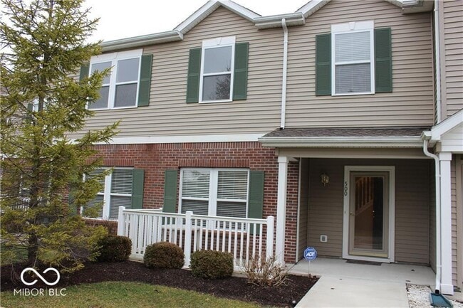 13370 White Granite Dr in Fishers, IN - Foto de edificio - Building Photo
