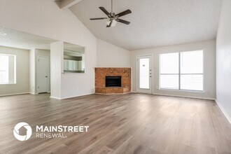 900 Blewitt Dr in Cedar Hill, TX - Building Photo - Building Photo