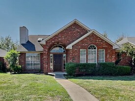 7964 Hickory St in Frisco, TX - Building Photo