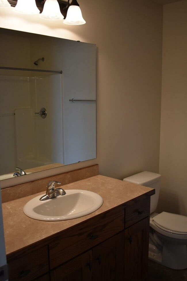 5855 57th Ave S in Fargo, ND - Building Photo - Building Photo