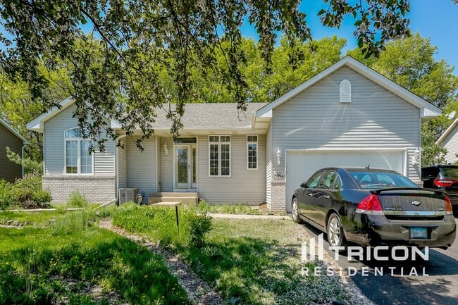 property at 13998 Norway St NW