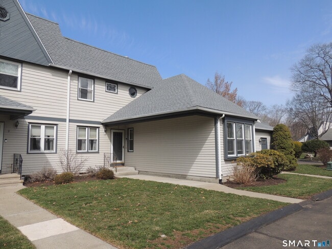 124 S Montowese St in Branford, CT - Building Photo - Building Photo