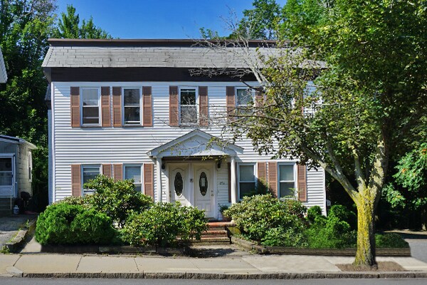 252 River St in Waltham, MA - Building Photo