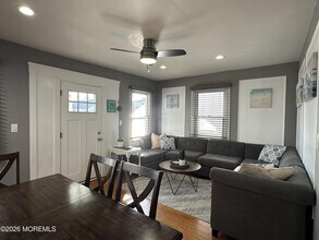 208 15th Ave in Belmar, NJ - Building Photo - Building Photo