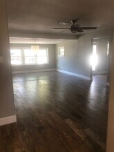 3310 Oak Dr in Dickinson, TX - Building Photo - Building Photo