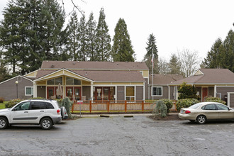 Linn Haven in Sweet Home, OR - Building Photo - Building Photo