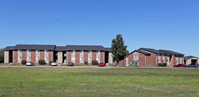 Knollcrest Apartments in Nashville, TN - Building Photo - Building Photo