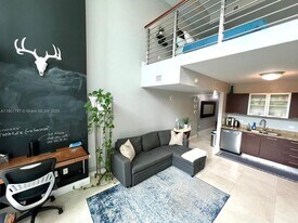 41 SE 5th St in Miami, FL - Building Photo