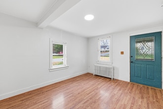 4 Grandview St in East Stroudsburg, PA - Building Photo - Building Photo