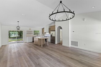 320 KENORA Dr in Orange City, FL - Building Photo - Building Photo