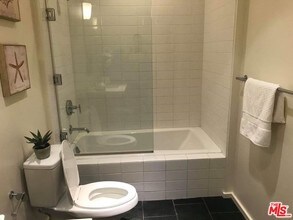 1155 S Grand Ave-Unit -524 in Los Angeles, CA - Building Photo - Building Photo