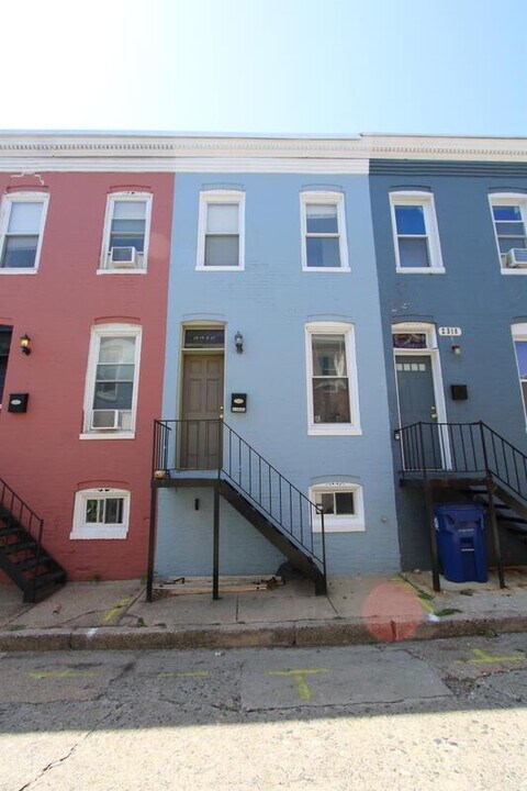 2316 Hunter St Photo