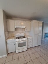 6144 W San Madele Ave in Fresno, CA - Foto de edificio - Building Photo