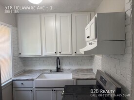 518 Delaware Ave in Dayton, OH - Building Photo