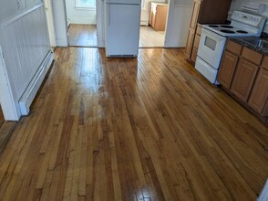 174 Blanchard St in Berlin, NH - Foto de edificio - Building Photo