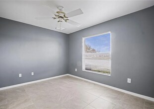 4438 28th St SW-Unit -1 in Lehigh Acres, FL - Building Photo - Building Photo