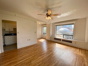 The Exeter in Seattle, WA - Foto de edificio - Interior Photo