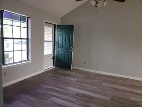 420 Signal Hill Ct N, Unit 420 in Fort Worth, TX - Foto de edificio - Building Photo