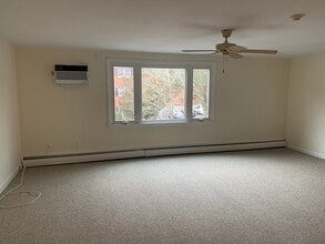 23 Elm St in Manchester by the Sea, MA - Building Photo - Building Photo