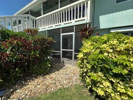 222 N Federal Hwy in Deerfield Beach, FL - Building Photo