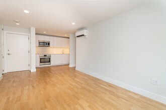 334 Harvard St, Unit E3 in Cambridge, MA - Building Photo - Building Photo