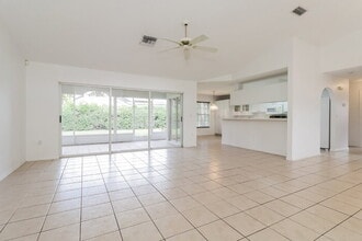 13617 Woodward Dr in Hudson, FL - Building Photo - Building Photo