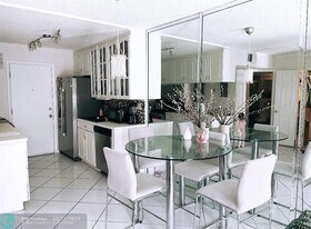 1475 SE 15th St in Fort Lauderdale, FL - Building Photo
