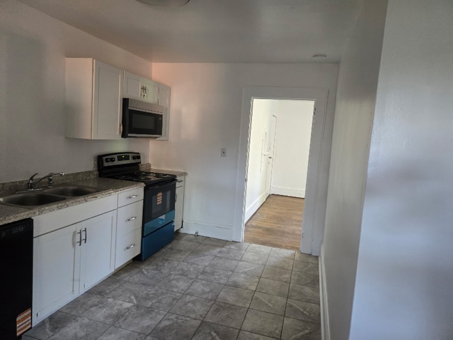 property at 315 Hillcrest Dr