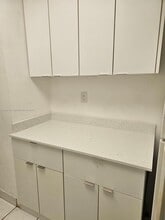 605 NW 72nd Ave in Miami, FL - Building Photo - Building Photo