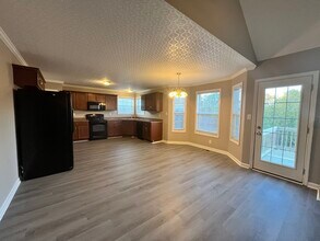 1353 Francesca Drive in Clarksville, TN - Building Photo - Building Photo