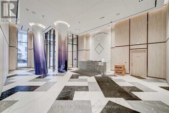 395-4395 Bloor St E in Toronto, ON - Building Photo - Building Photo