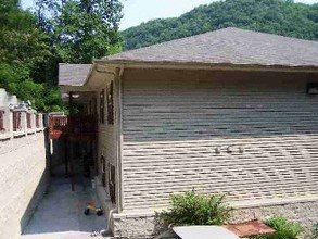 Dorchester Place Apartments in Gatlinburg, TN - Building Photo - Building Photo