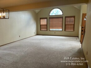 294 S Sifford Ct in Pueblo West, CO - Building Photo - Building Photo