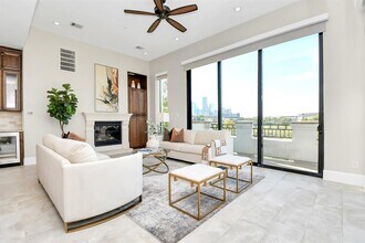 631 N Live Oak St in Houston, TX - Building Photo - Building Photo