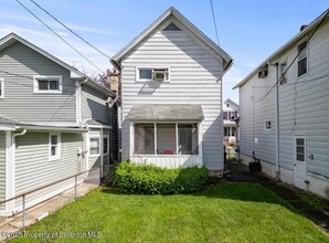 315 N Sumner Ave in Scranton, PA - Building Photo - Building Photo