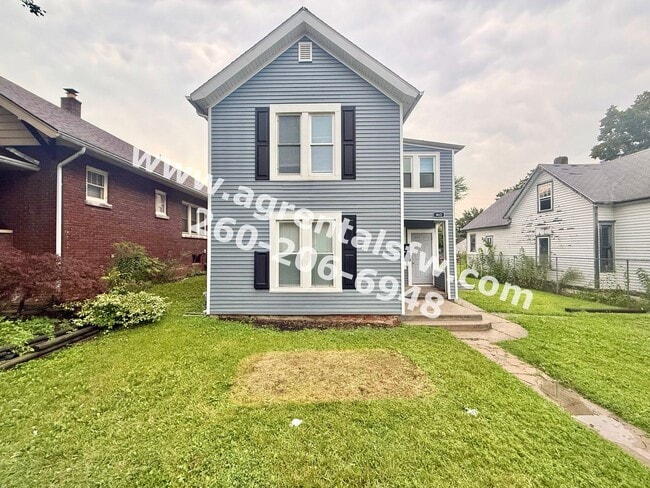 property at 912 Savilla Ave