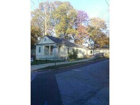 3296 Myrtle St in Atlanta, GA - Building Photo