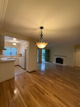 816 N. Hudson Drive, in Los Angeles, CA - Building Photo - Interior Photo