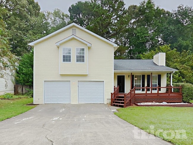 5569 Princeton Oaks Ln in Sugar Hill, GA - Building Photo - Building Photo