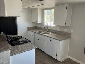 16 N 27th St in Las Vegas, NV - Building Photo - Building Photo